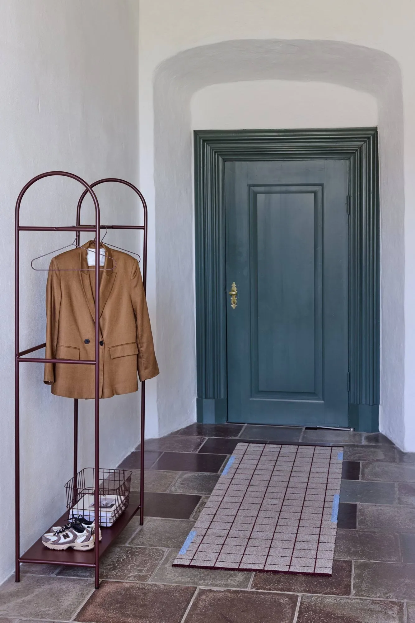 Arch clothes rail, Red, 39x92x186 cm Mette Ditmer