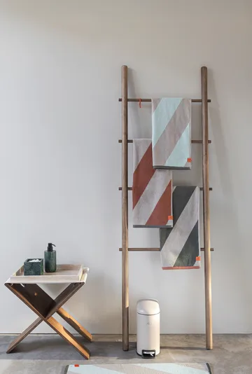 Diagonal towel - Mint, 50x90 cm - Mette Ditmer