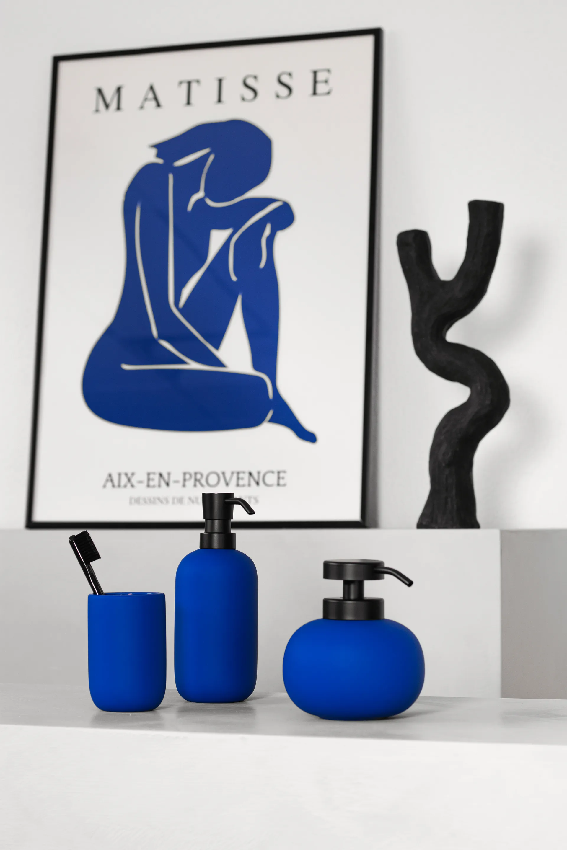 Lotus soap dispenser high, Cobalt Mette Ditmer