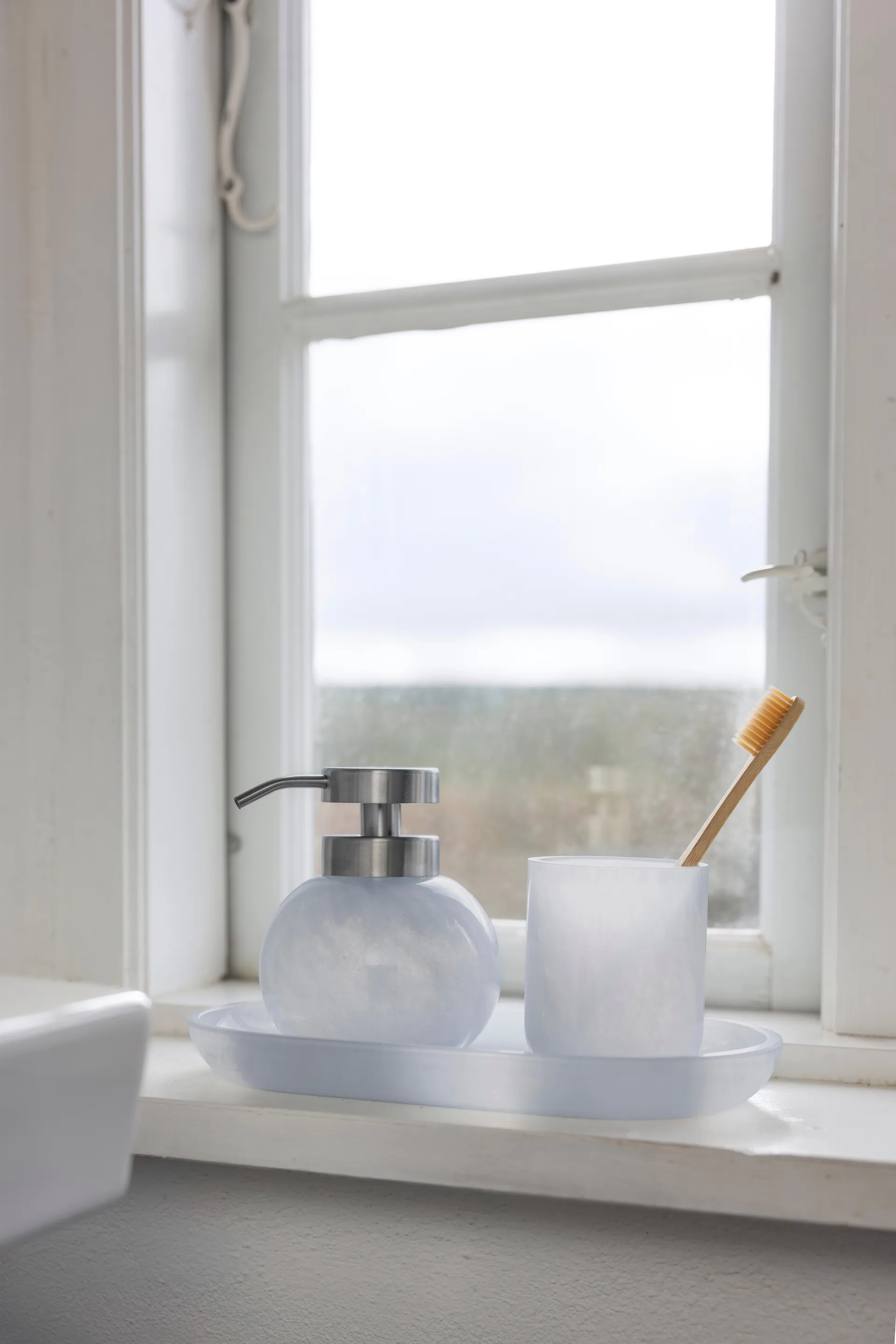 Opal toothbrush holder, Light blue Mette Ditmer