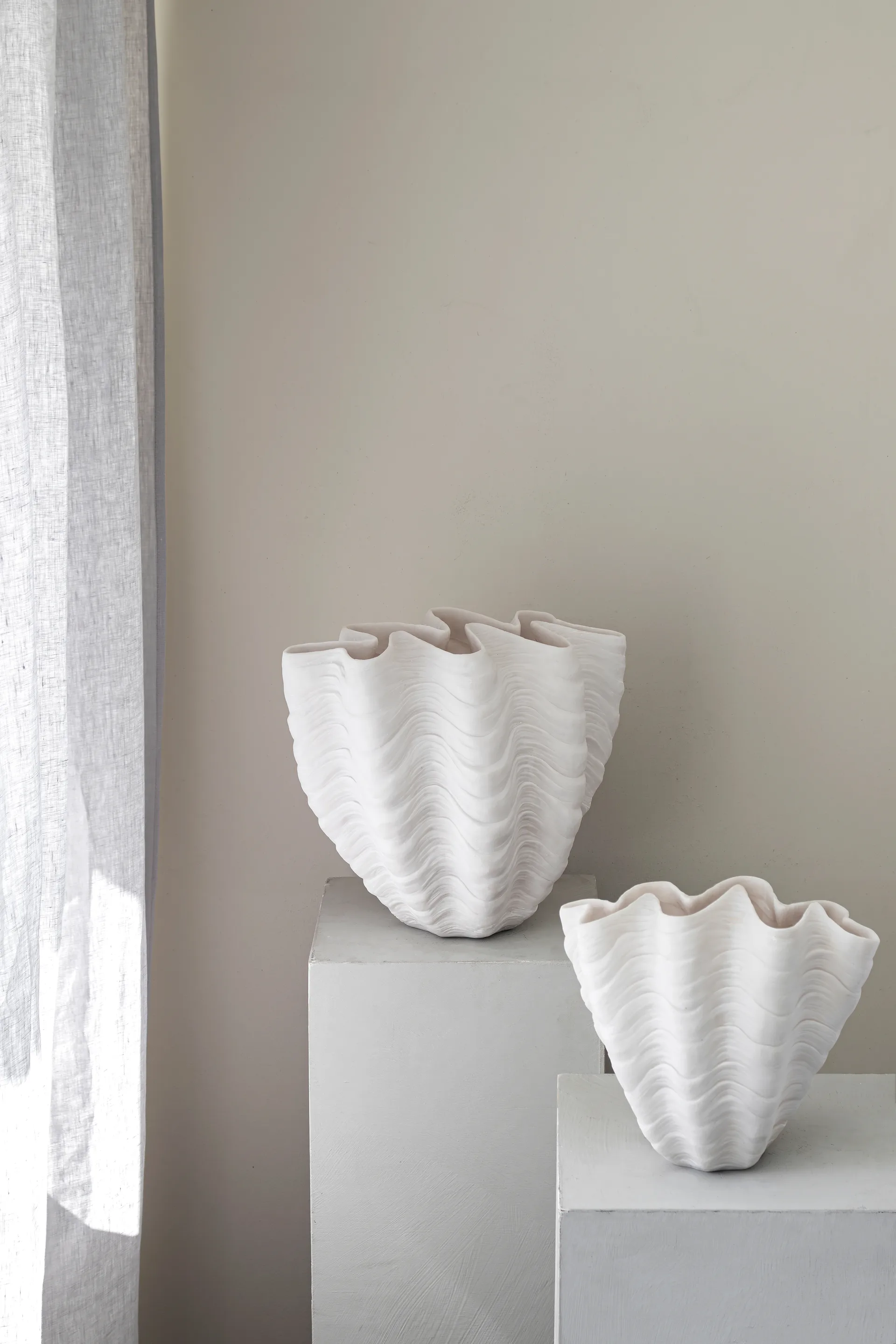 Shell vase, Small, 22 cm, white Mette Ditmer