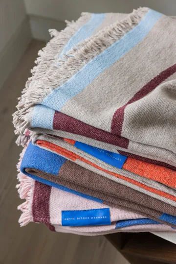 Studio throw blanket - Wine, 130x175 cm - Mette Ditmer