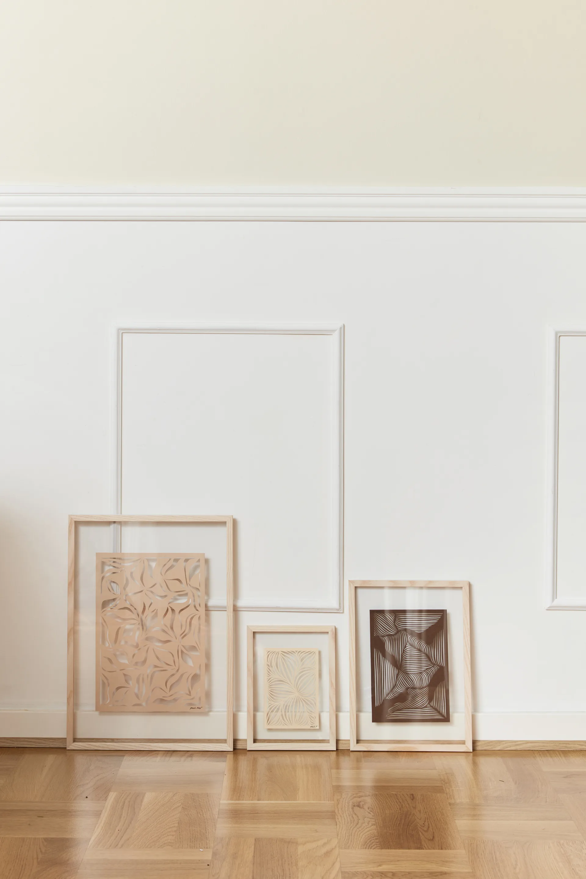 Moebe ash frame A3 31.9x44.1 cm, Transparent. Wood. Black MOEBE