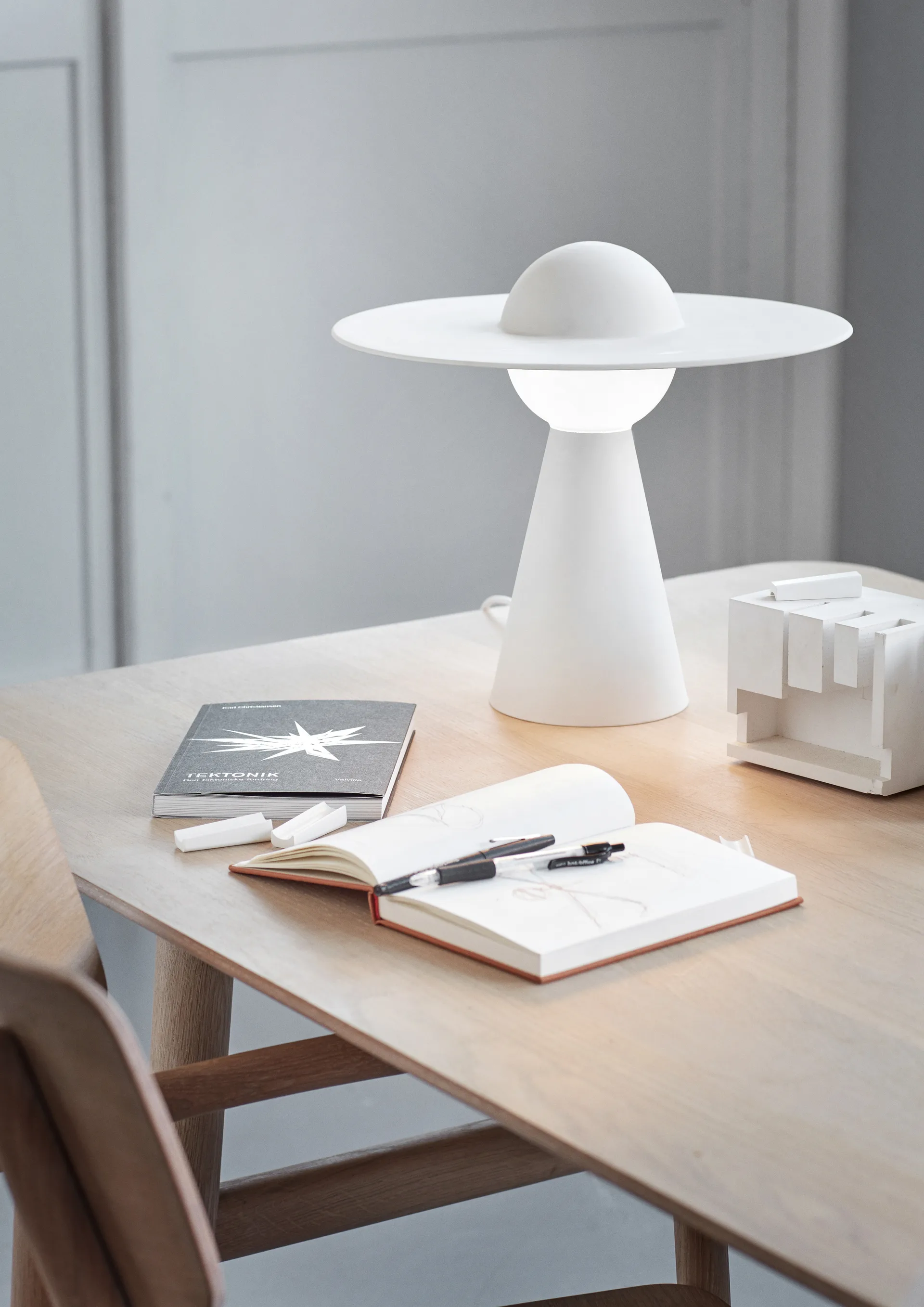 Table lamp ceramic 33x37.1 cm, White MOEBE