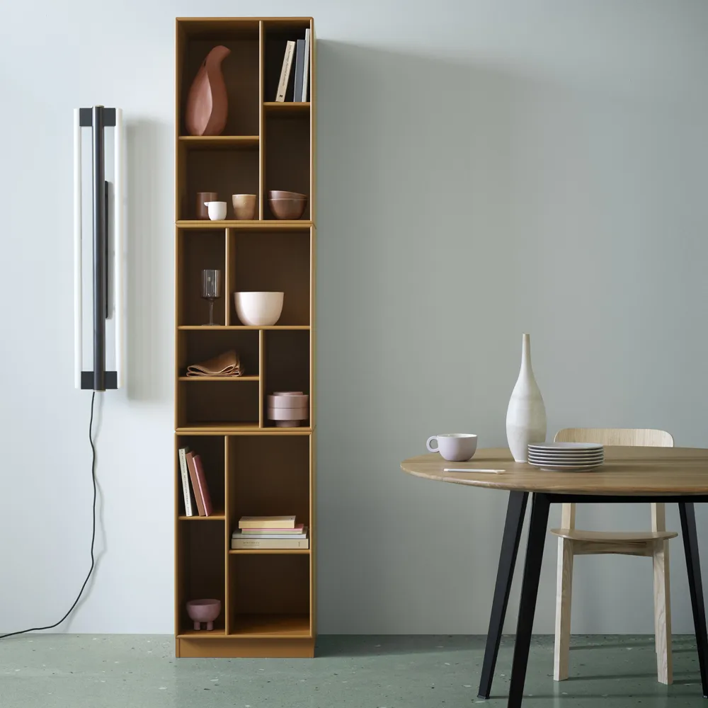 Loom bookshelf, New white 101 with 3 cm base Montana