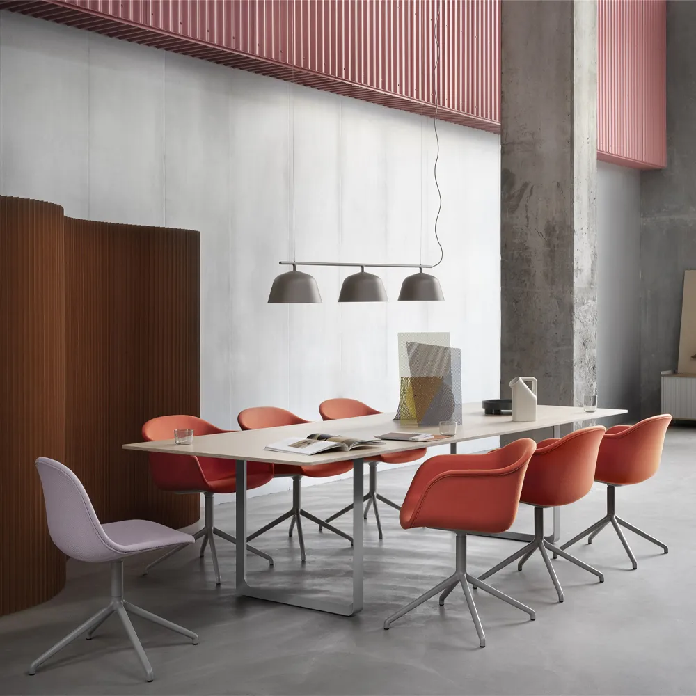 70/70 dining table 295x108 cm, Sollid oak-Black Muuto