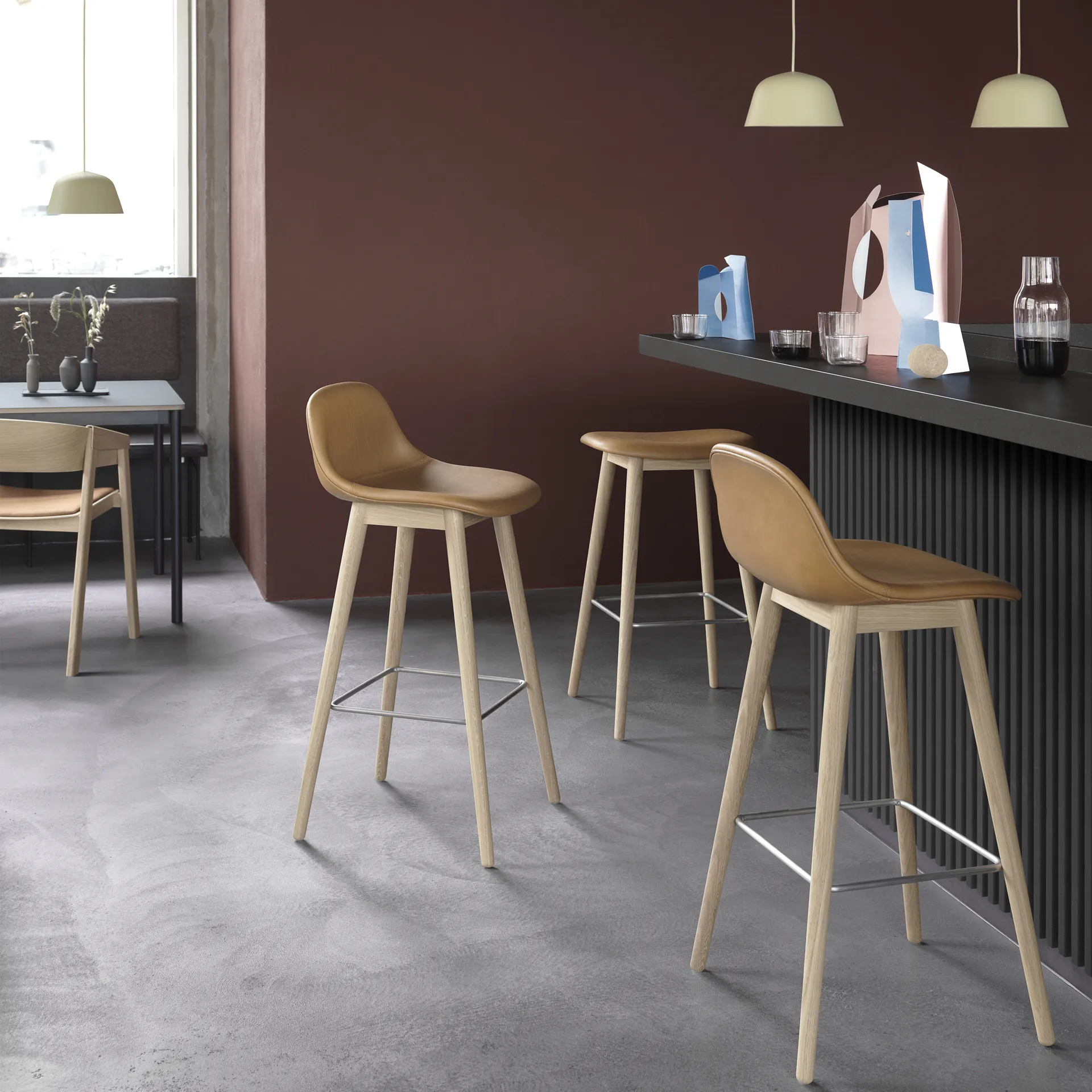 Fiber barstool with backrest 65 cm, Dusty green-green legs Muuto