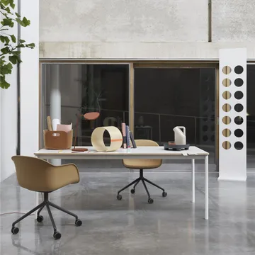Leaf table lamp white - Copper brown - Muuto