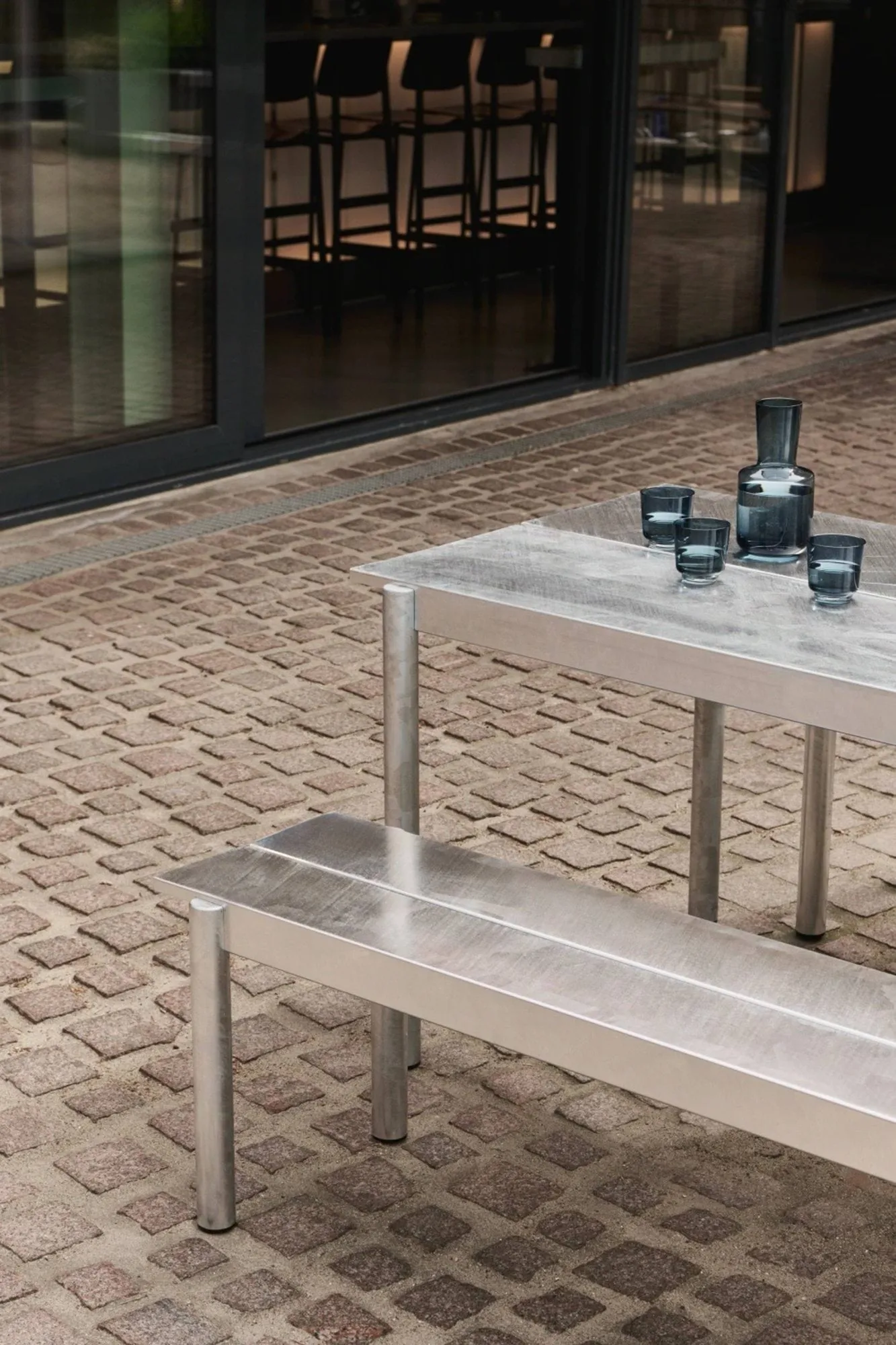 Linear steel table 140 cm, Warm galvanized steel Muuto
