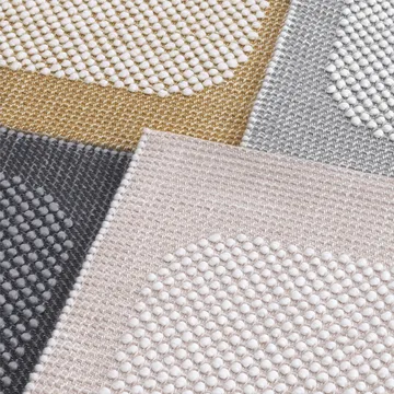 Pebble rug 170x240 cm - Light grey - Muuto