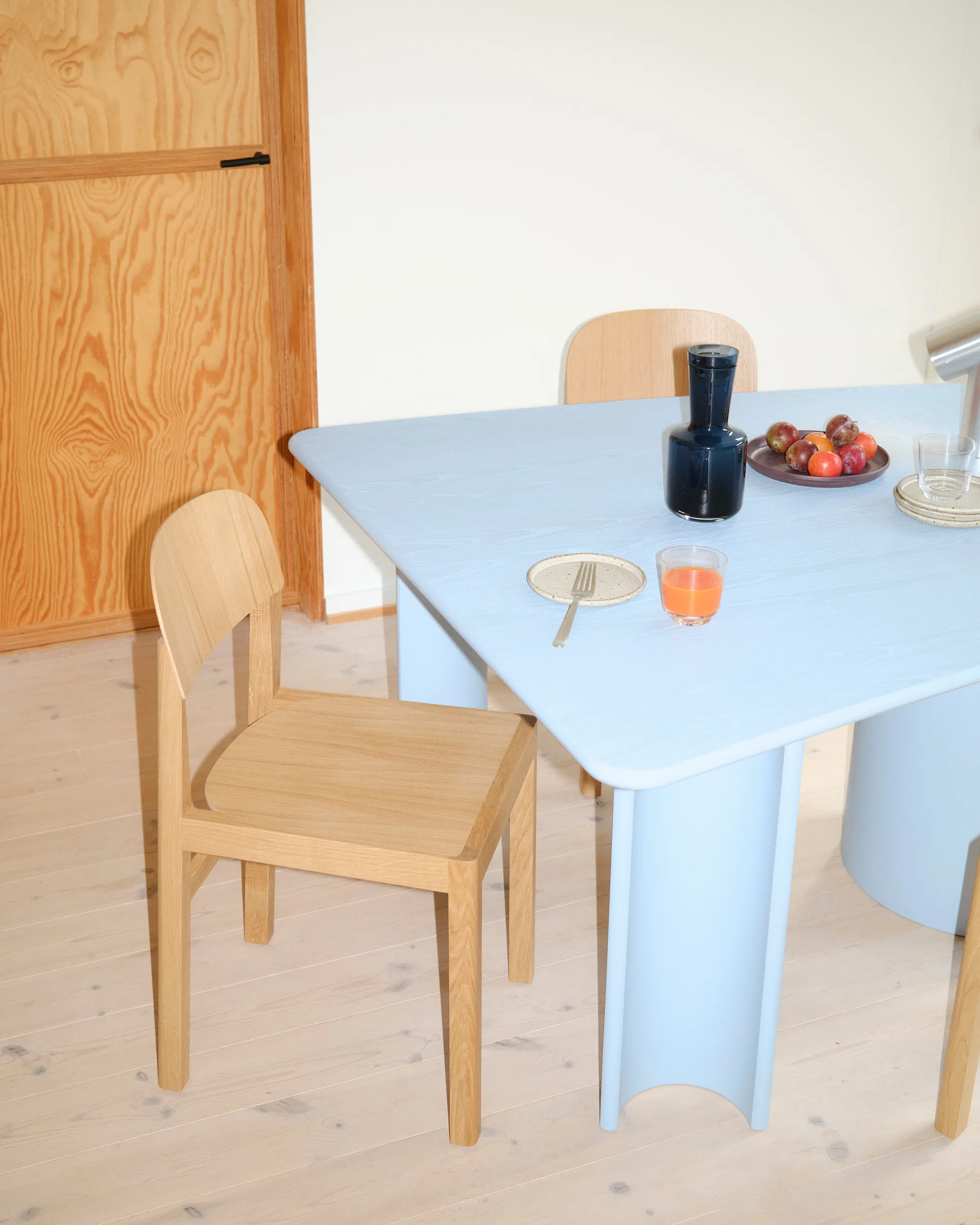 Re-norm dining table, Light blue, 130x120 cm Muuto
