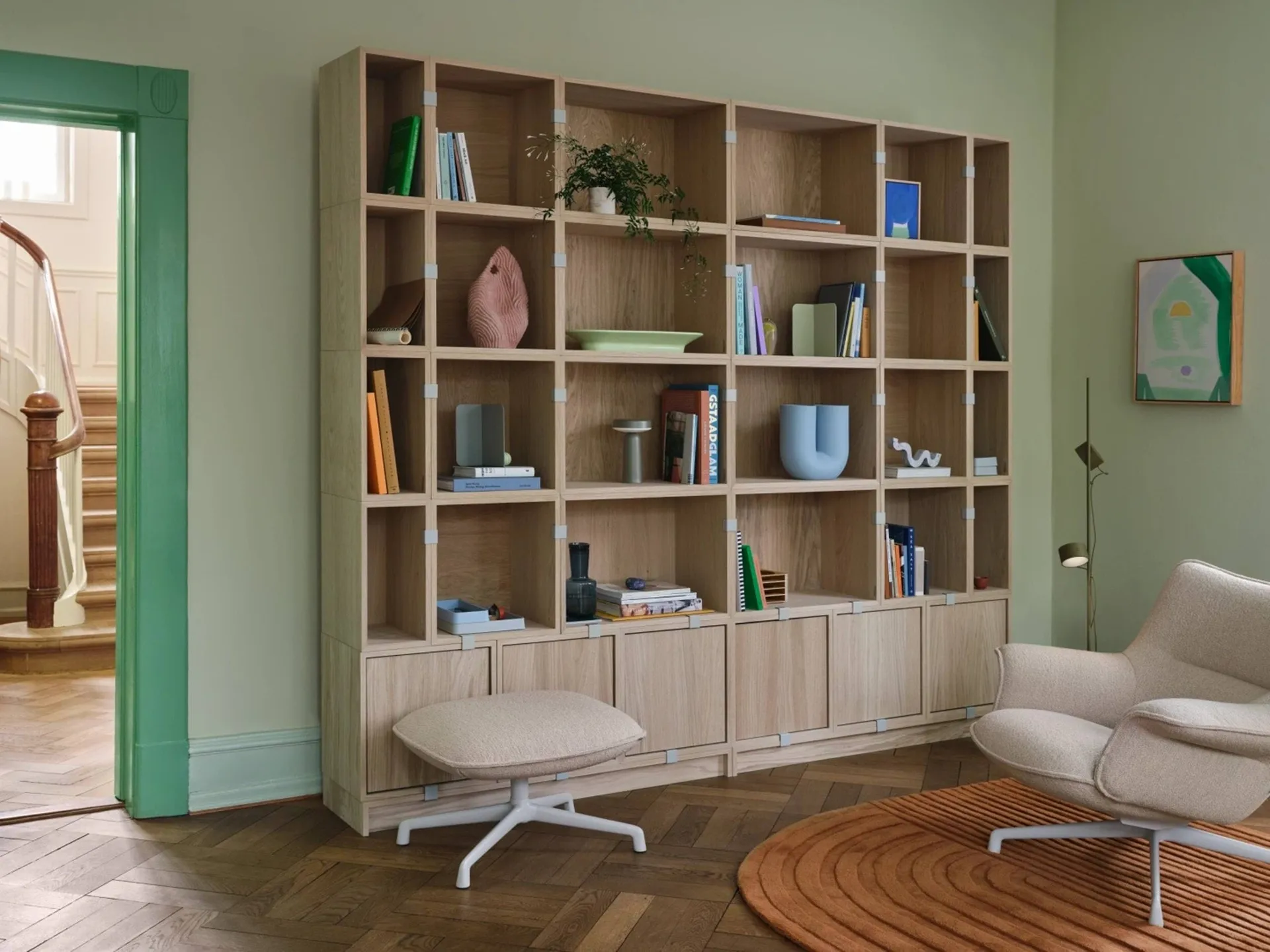 Stacked 2.0 shelving with back plate, large, oak Muuto