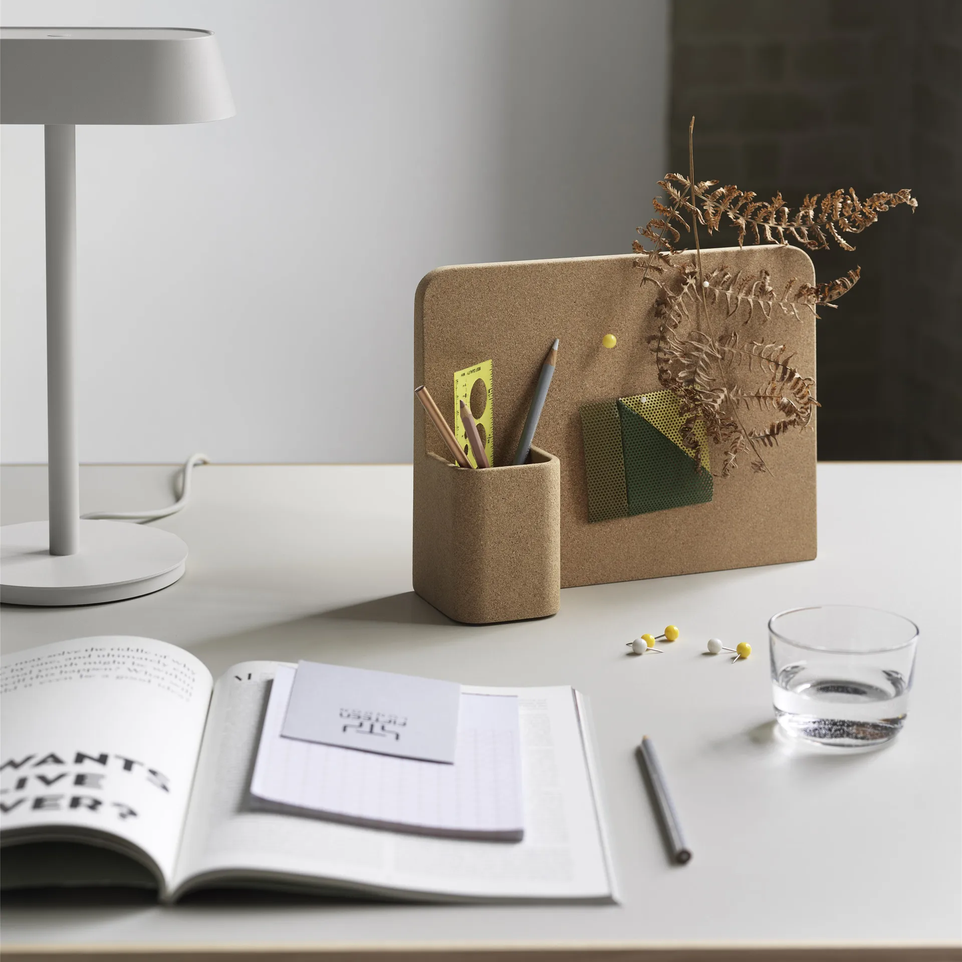 Story notice-board, Cork Muuto