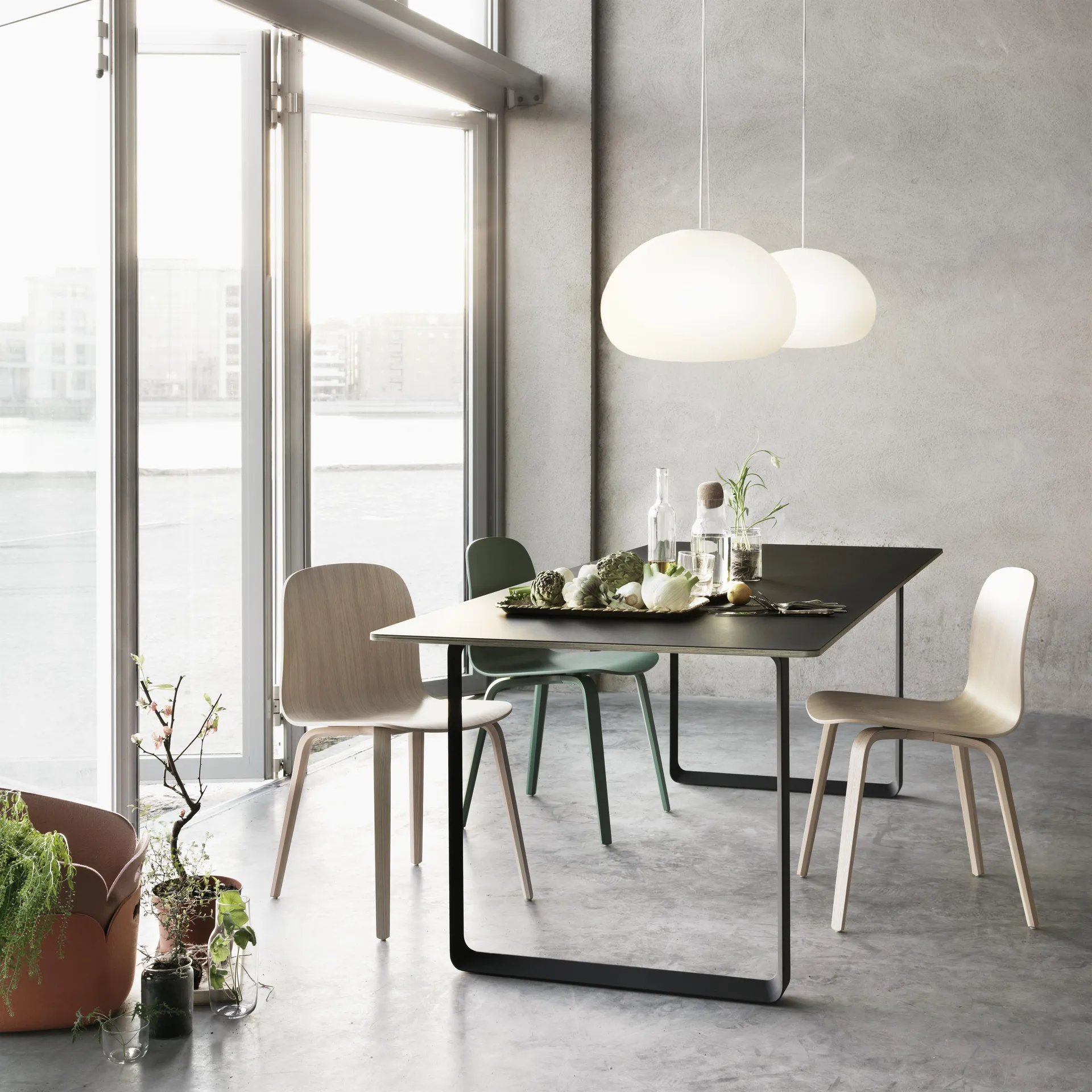 Visu chair wooden base, Oak Muuto