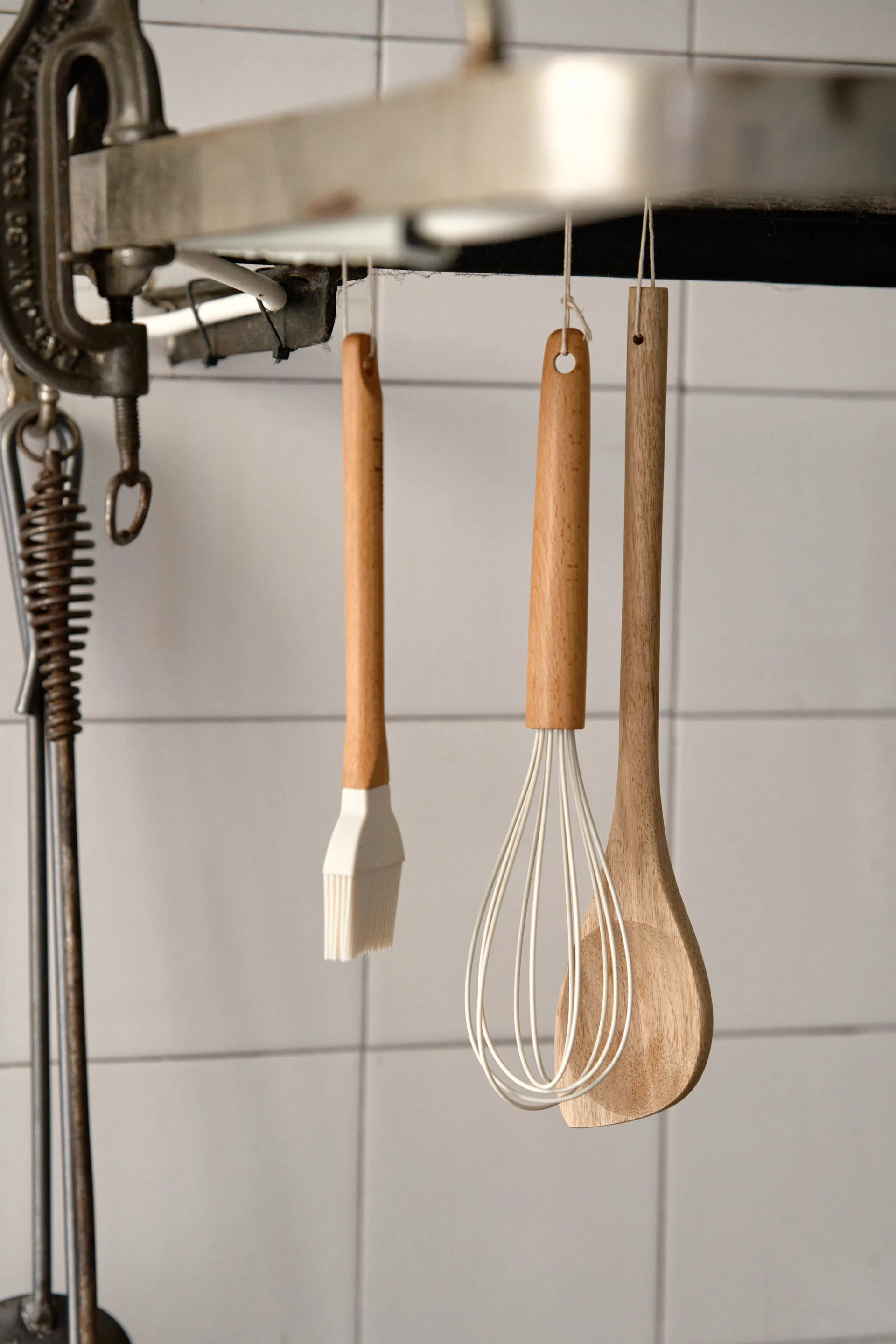Nordwik balloon whisk 30 cm beech, Cream Nordwik