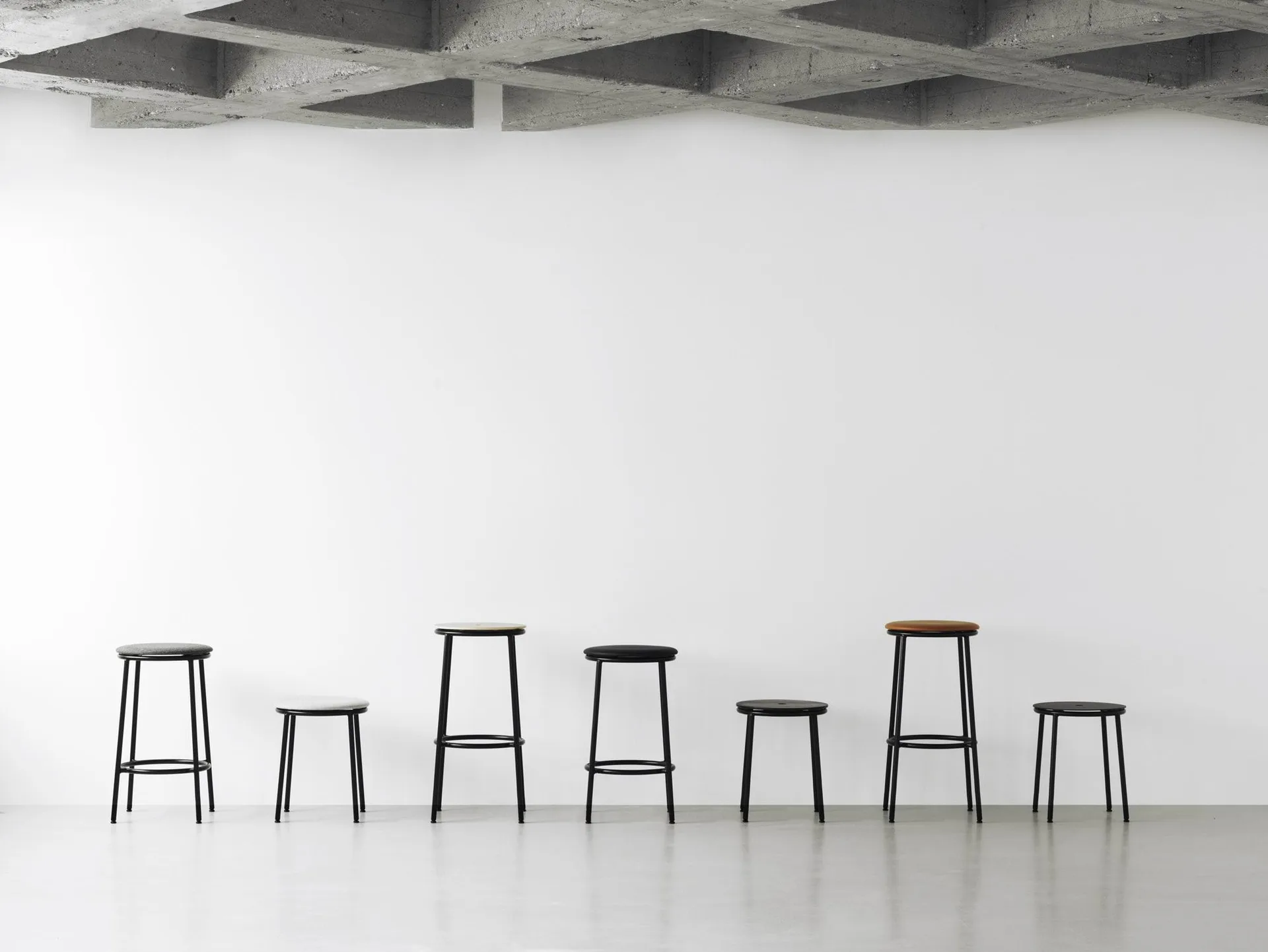 Circa barstool 65 cm, Oak Normann Copenhagen