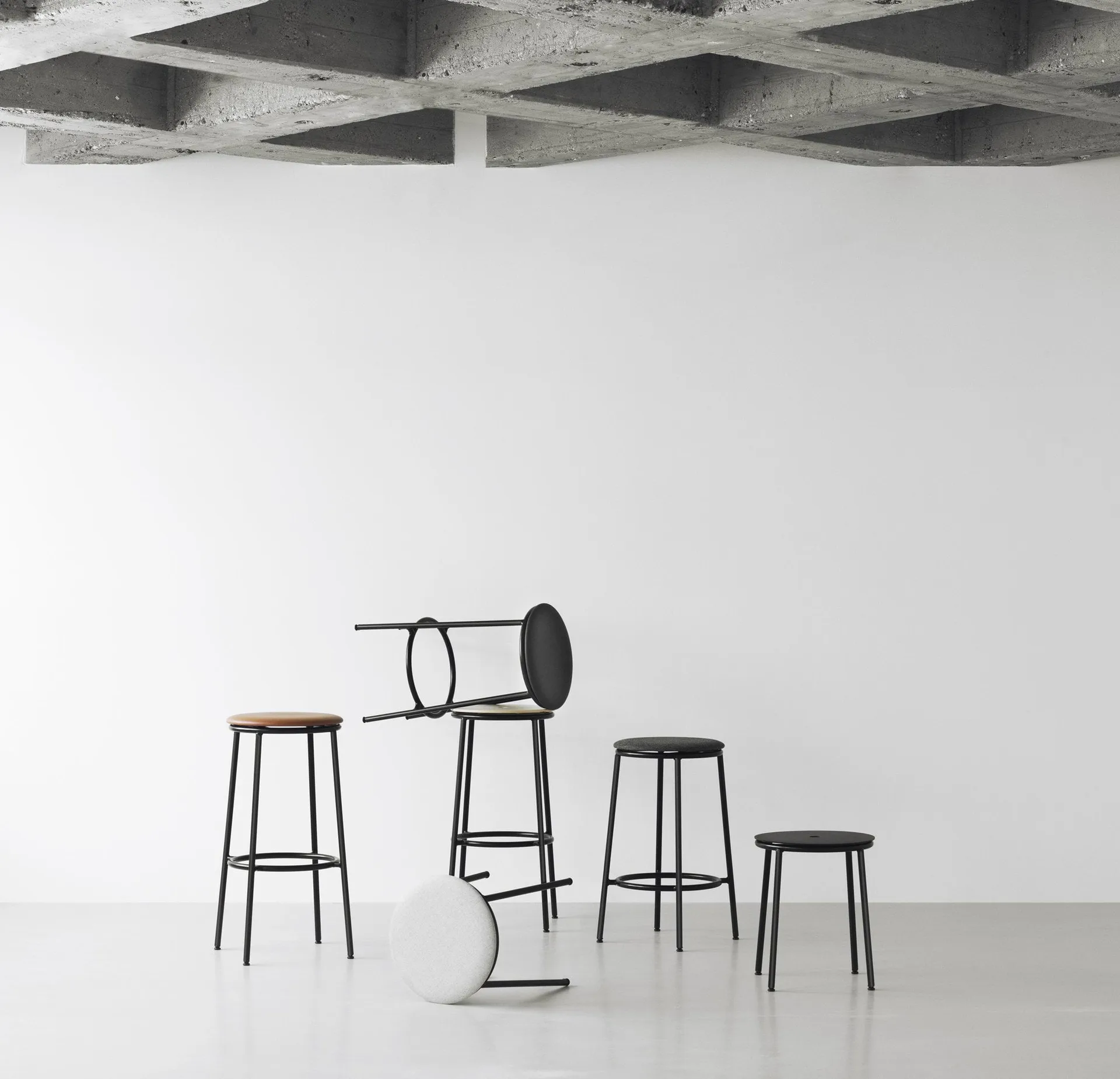 Circa barstool 65 cm, Oak Normann Copenhagen