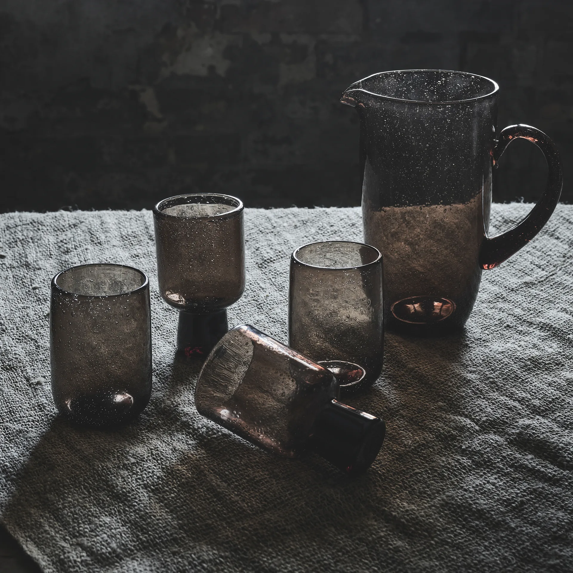 Bari glass, brown Olsson & Jensen