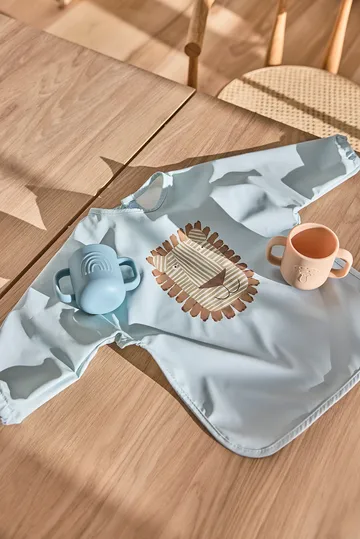 Lobo Lion bib with sleeves - Ice blue - OYOY