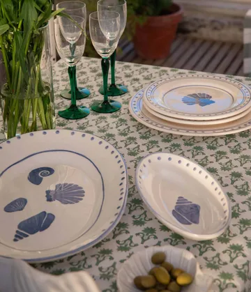 Lily tablecloth - Green, 350x150 cm - Pick a Poppy