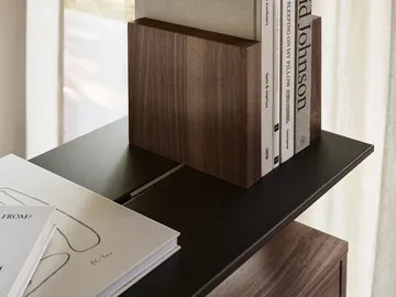 Pira G2 shelving system F C B Black/Walnut 256–264 cm - Pira