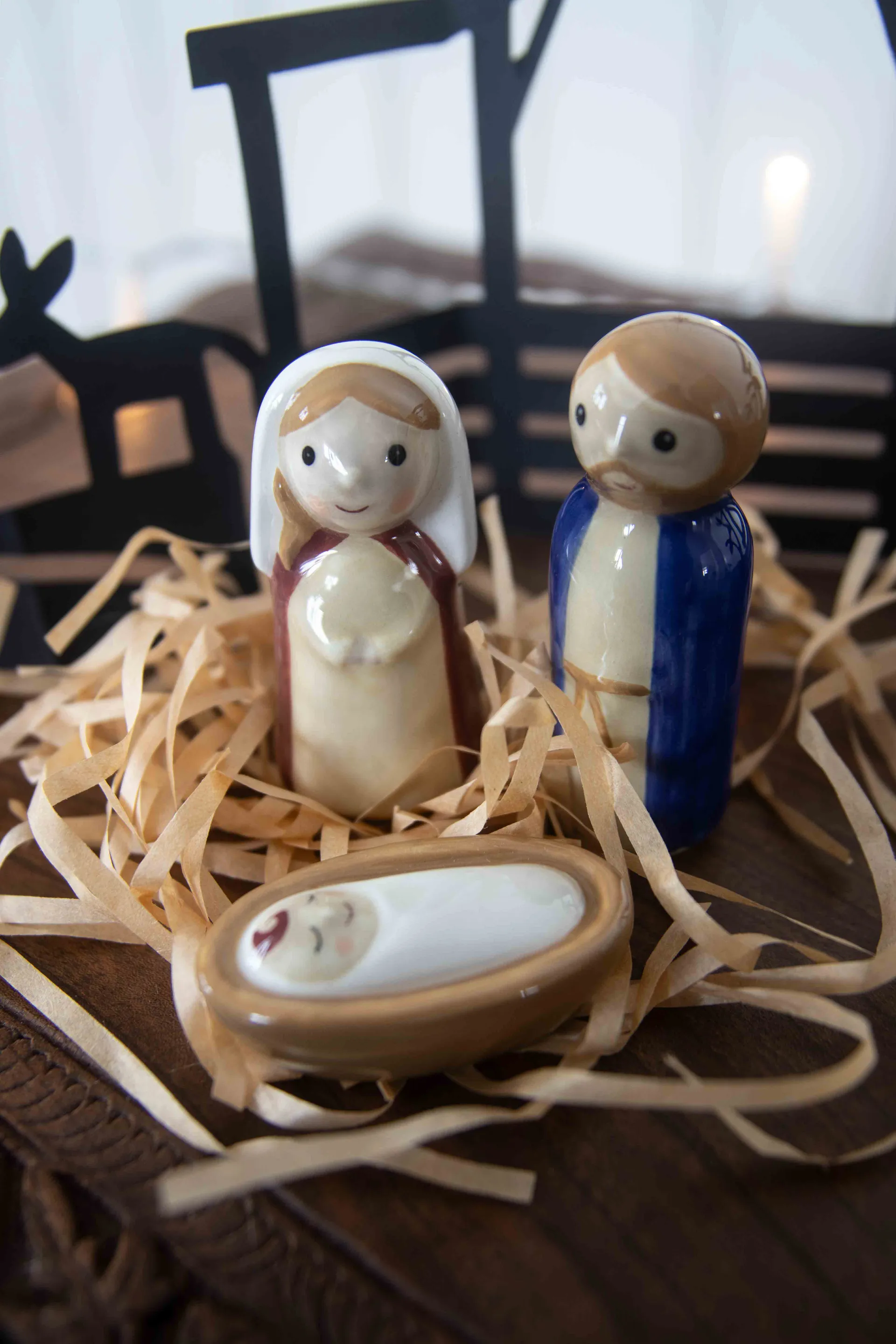Crib family ceramic crib 3 pieces, Jesus, Joseph and Mary Pluto Design