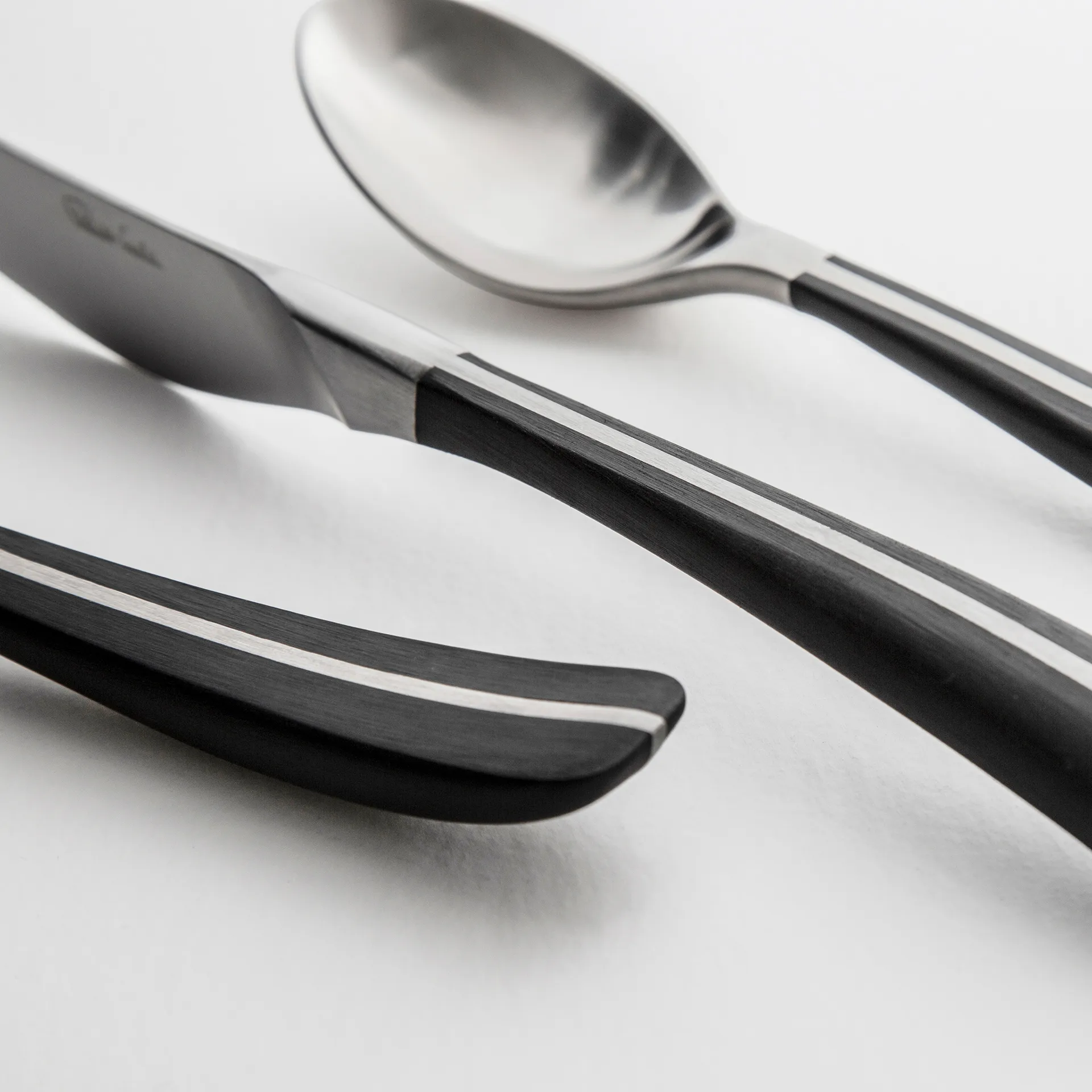 Contour cutlery 24 pieces, black Robert Welch