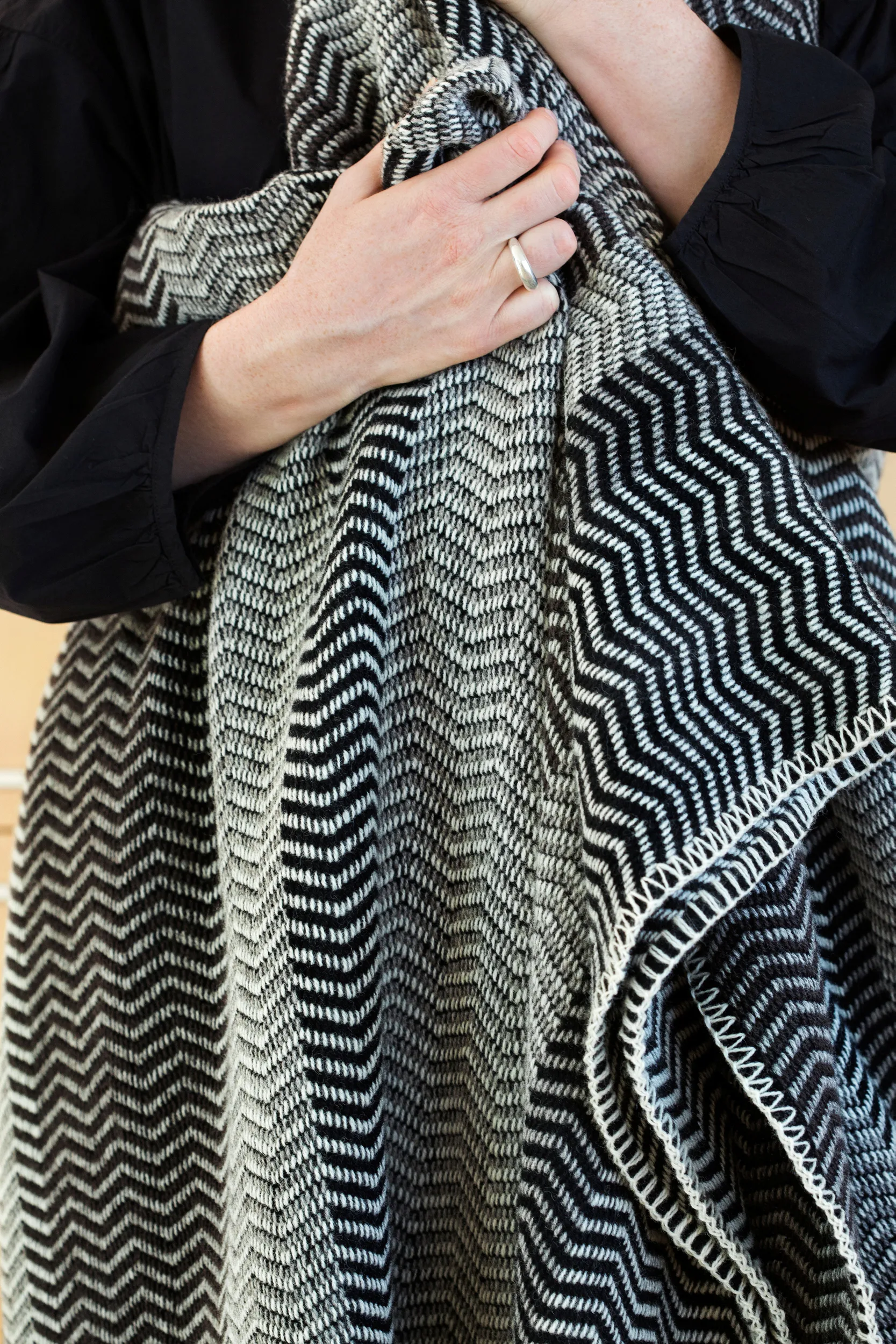 Fri blanket 150x200 cm, Gray day Røros Tweed