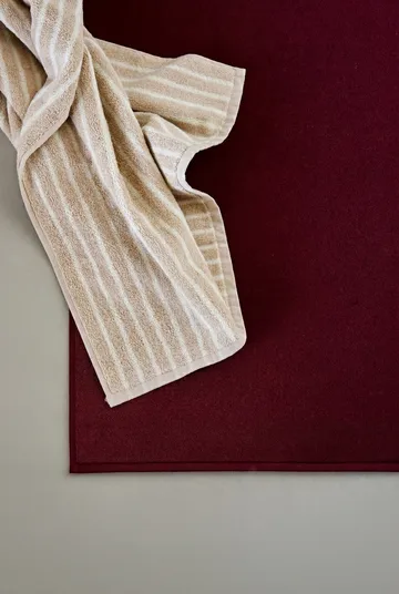 Drift bath mat 50x70 cm - Red - Scandi Living
