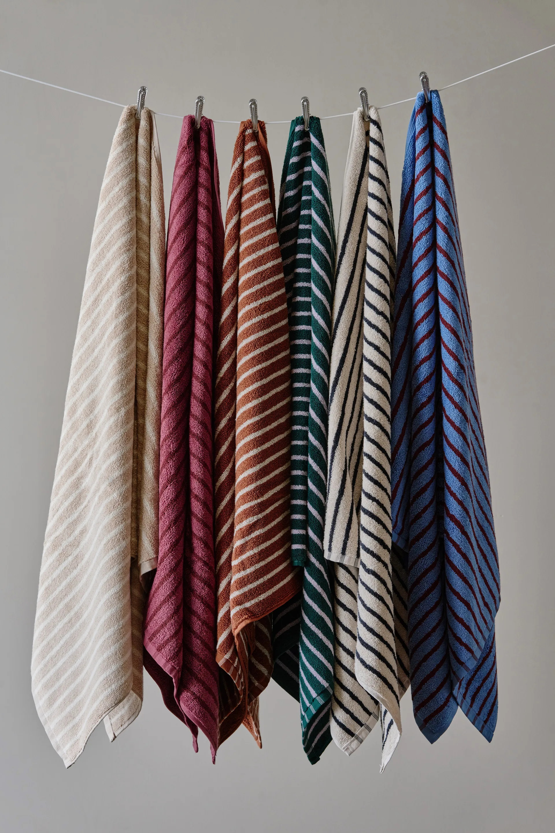 Drift bath towel 100x150 cm, Green-purple Scandi Living