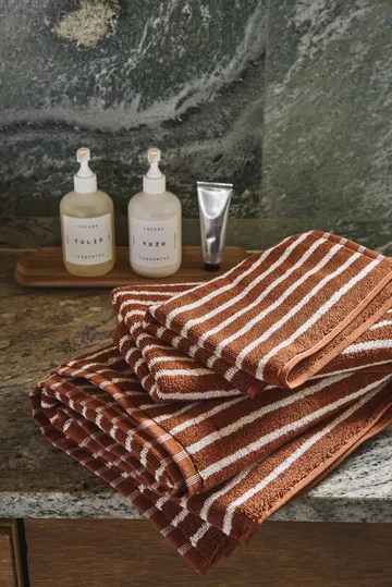 Drift bath towel 70x140 cm - Brown-white - Scandi Living