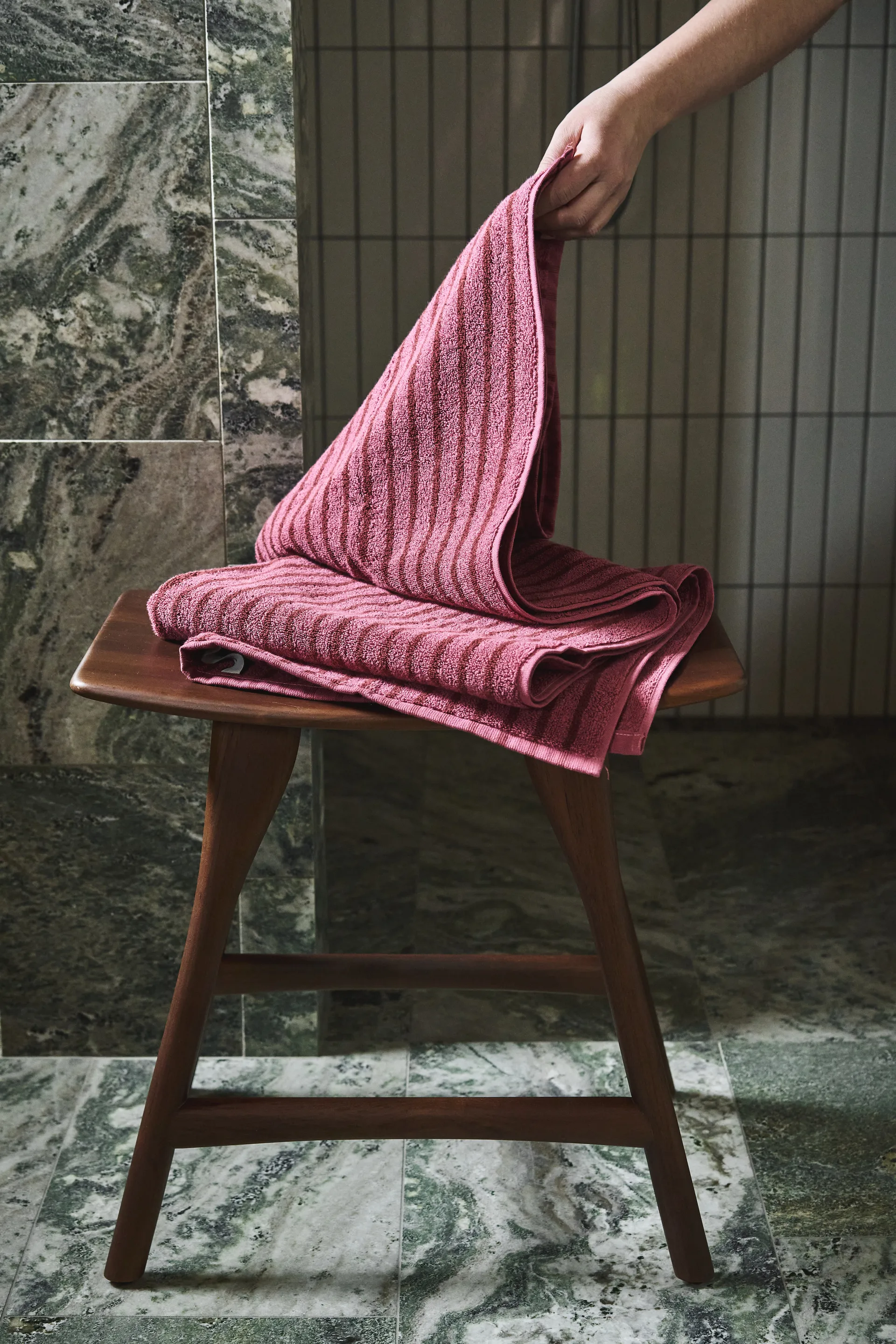 Drift bath towel 70x140 cm, Pink-red Scandi Living