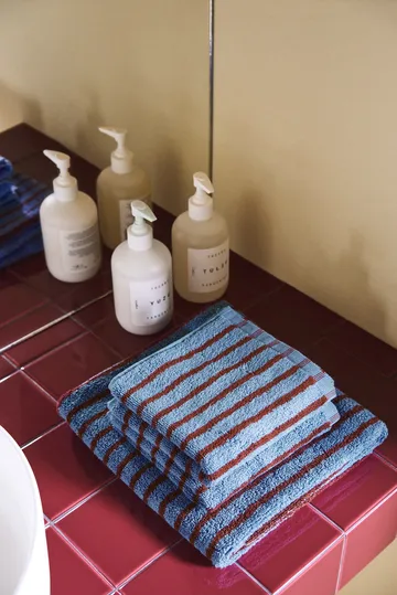 Drift towel 50x70 cm - Blue-red - Scandi Living