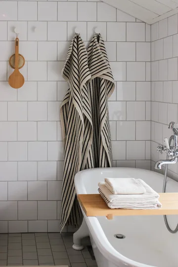 Drift towel 50x70 cm - White - Scandi Living