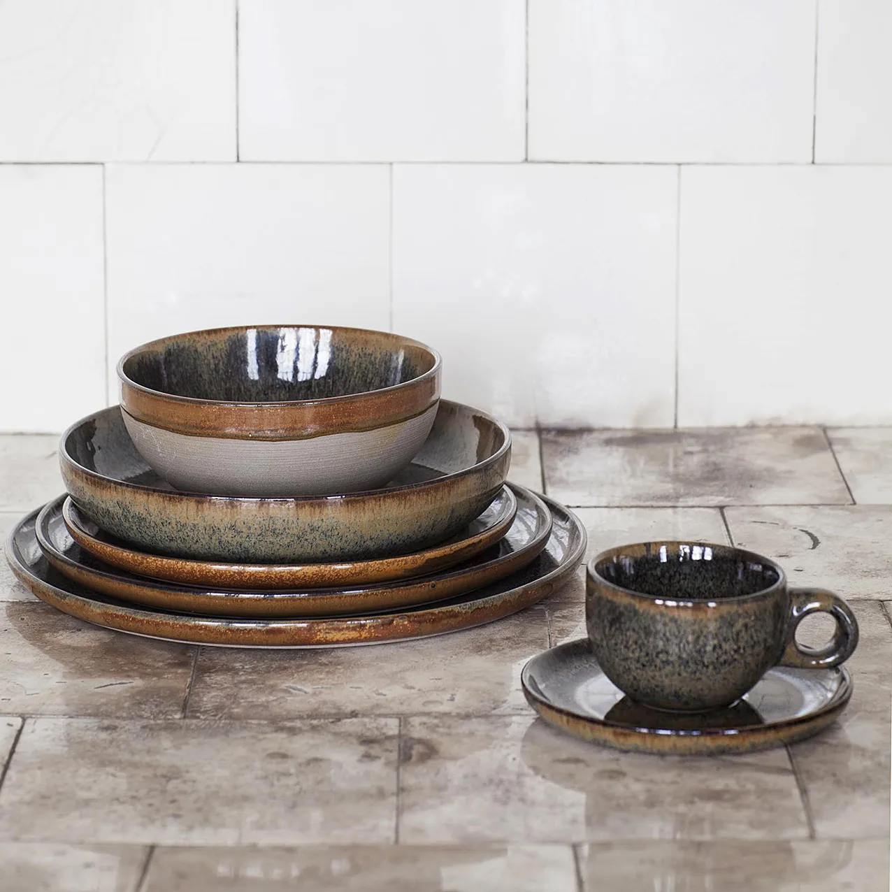 Surface deep plate 16 cm, indi grey Serax