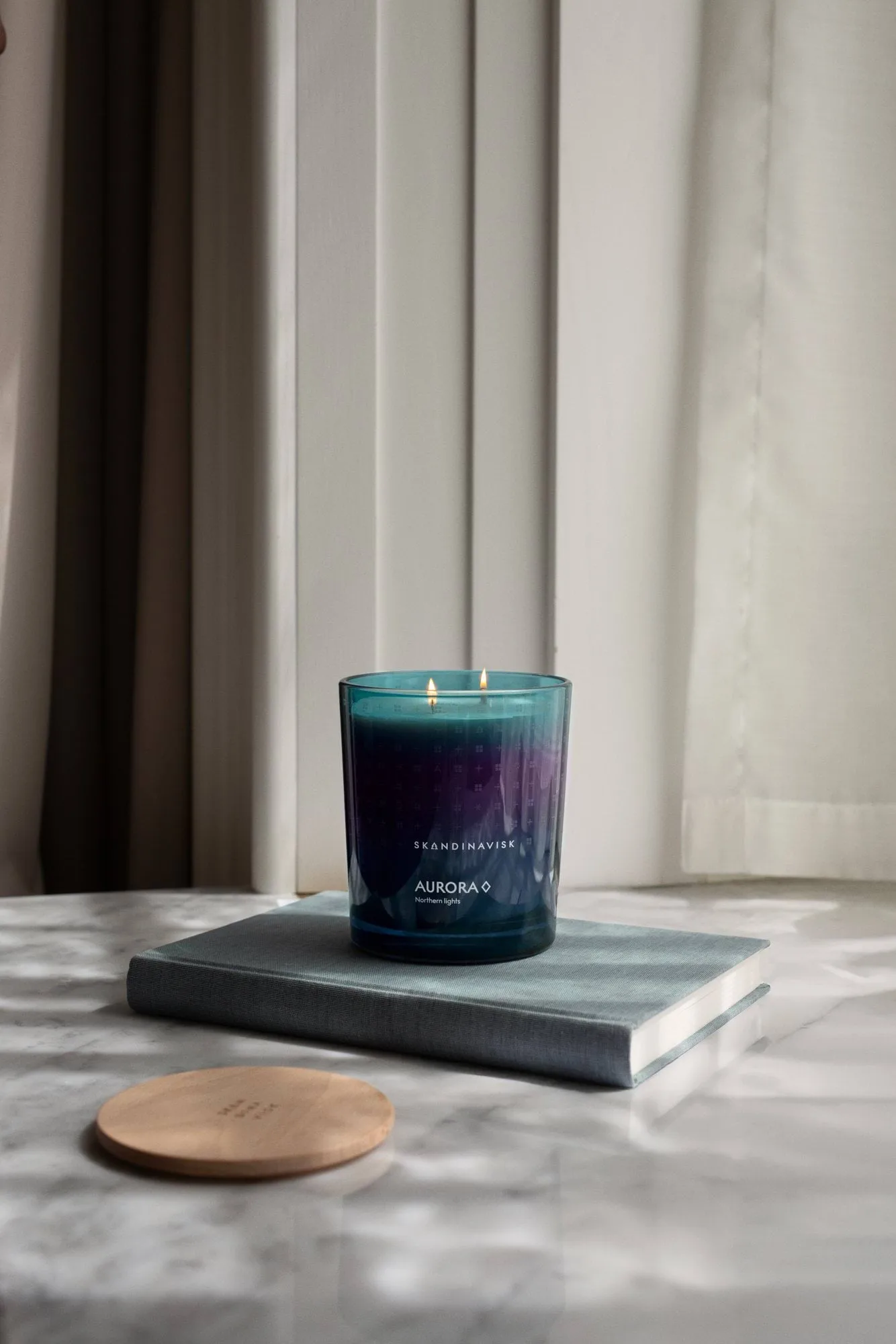 Aurora scented candle, 350 g, 2 wicks Skandinavisk