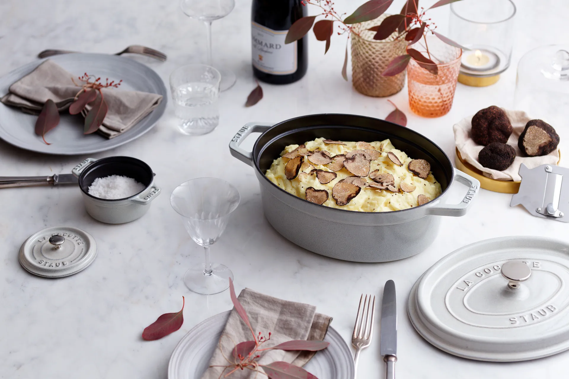 Staub La Cocotte oval cast iron pot 6.7 L, White truffle STAUB