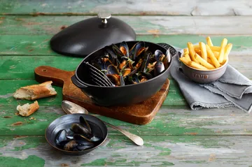 Staub mussel casserole dish 2 l - black - STAUB