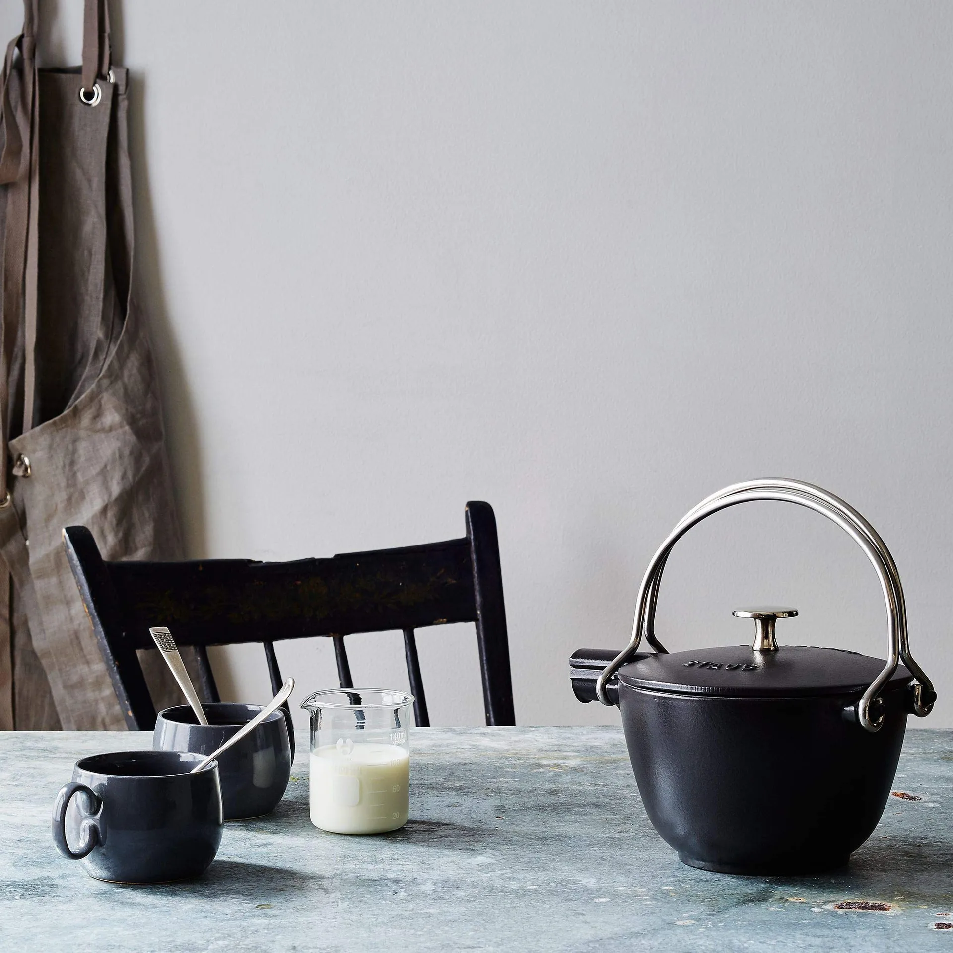 Staub teapot round 1.15 L, Black STAUB
