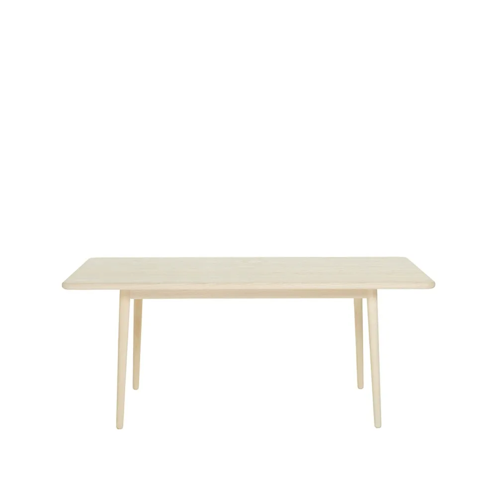 Miss Holly dining table. 235x82 cm, Birch light matt lacquer. 1 insert Stolab