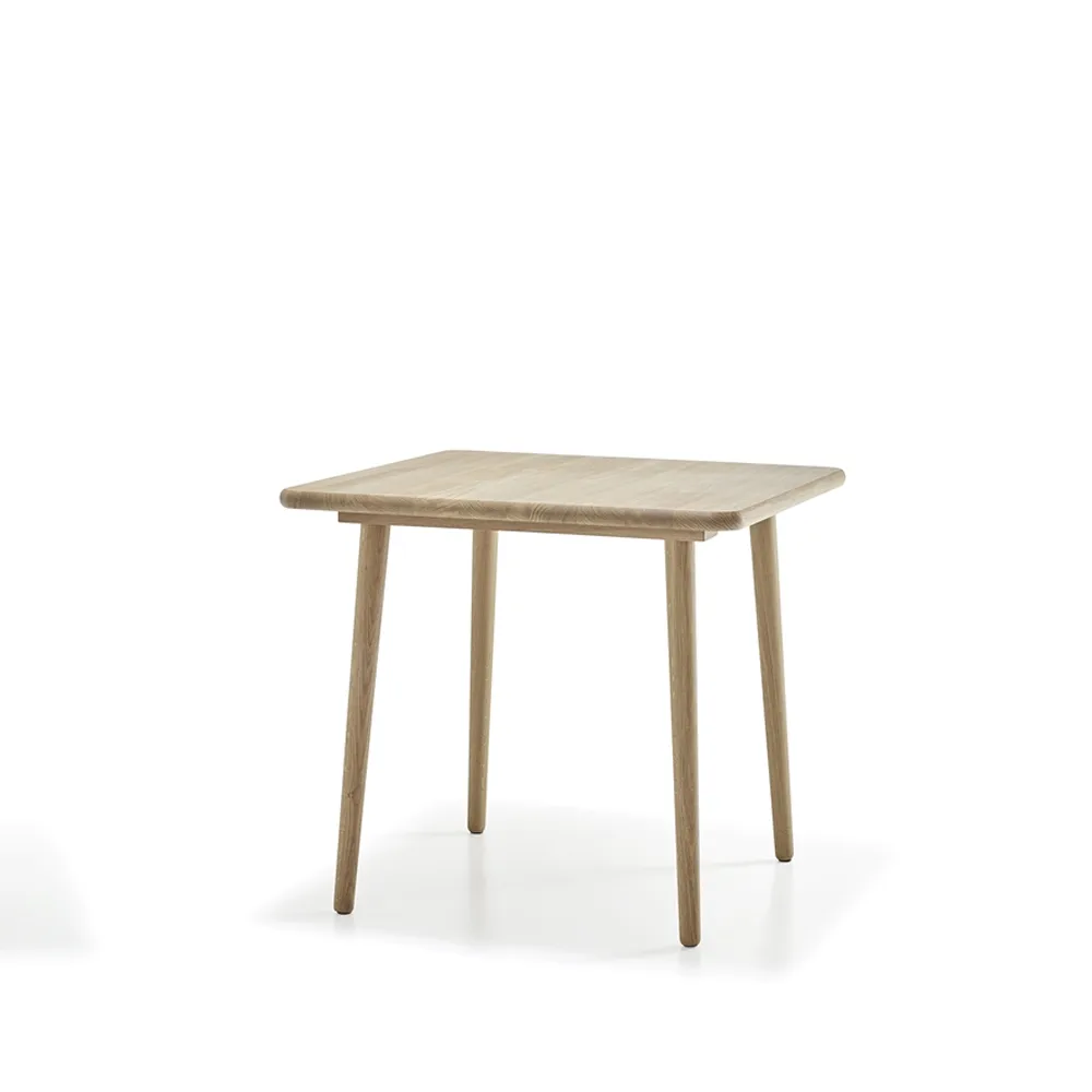 Miss Tailor dining table 82x82x73 cm, Oak natural oil Stolab