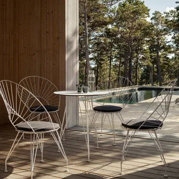 Desirée café table - White, ø64cm, white lacquered base - Swedese
