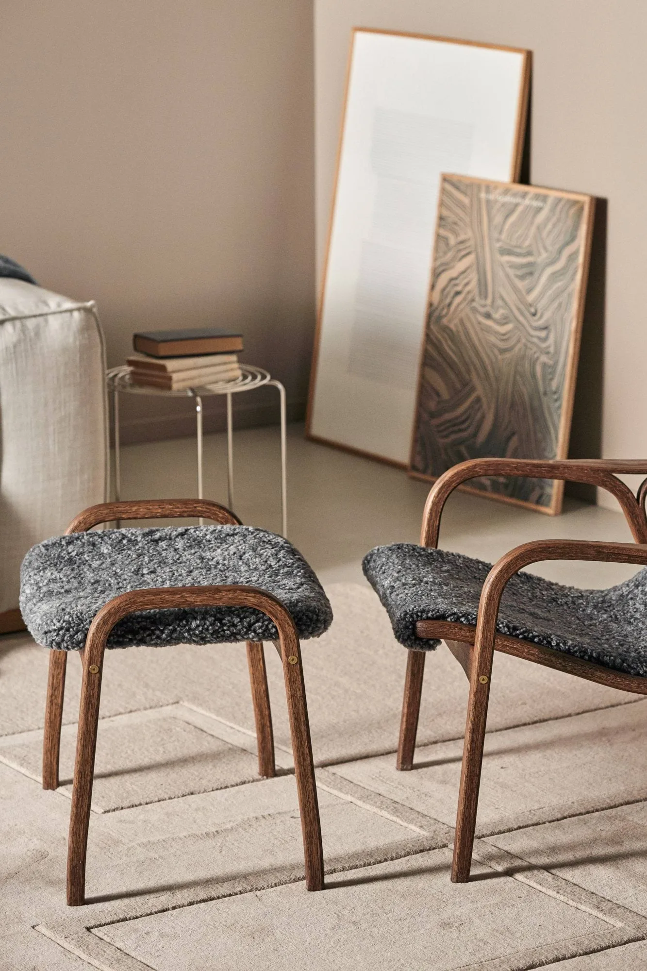 Lamino footstool, Sheepskin Moonlight-white-pigmented oak Swedese
