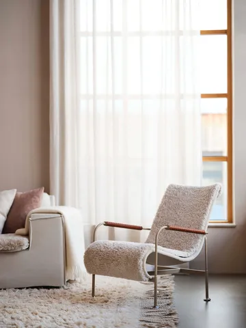 Serpentine armchair - Fabric Romo Linara Rye-nutmeg-tärnsjö Cognac - Swedese