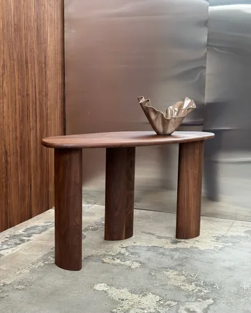 Lowe console table - Walnut dark brown - Tinted