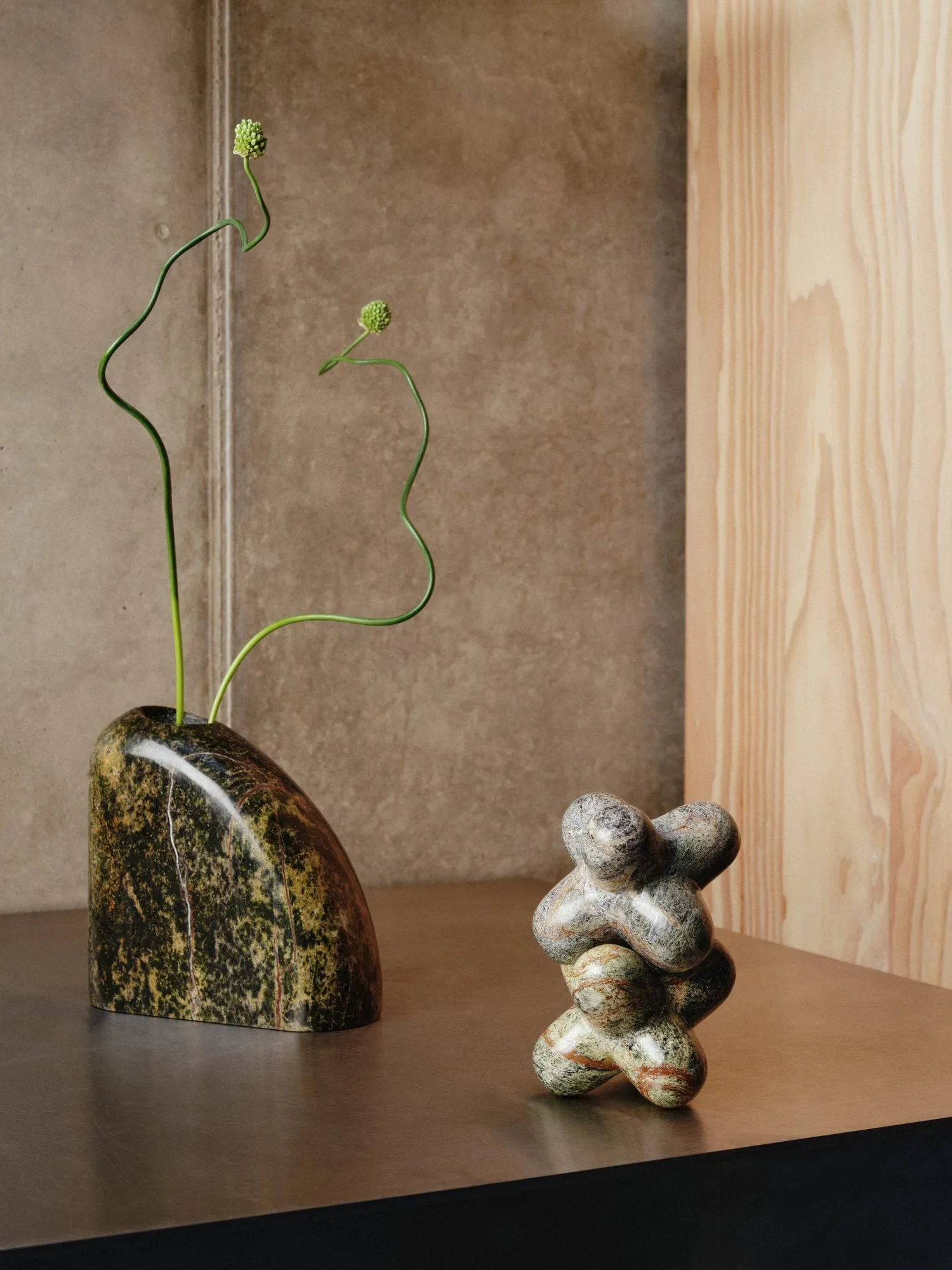 Boulder vase, 17x7x16.2 cm Tom Dixon