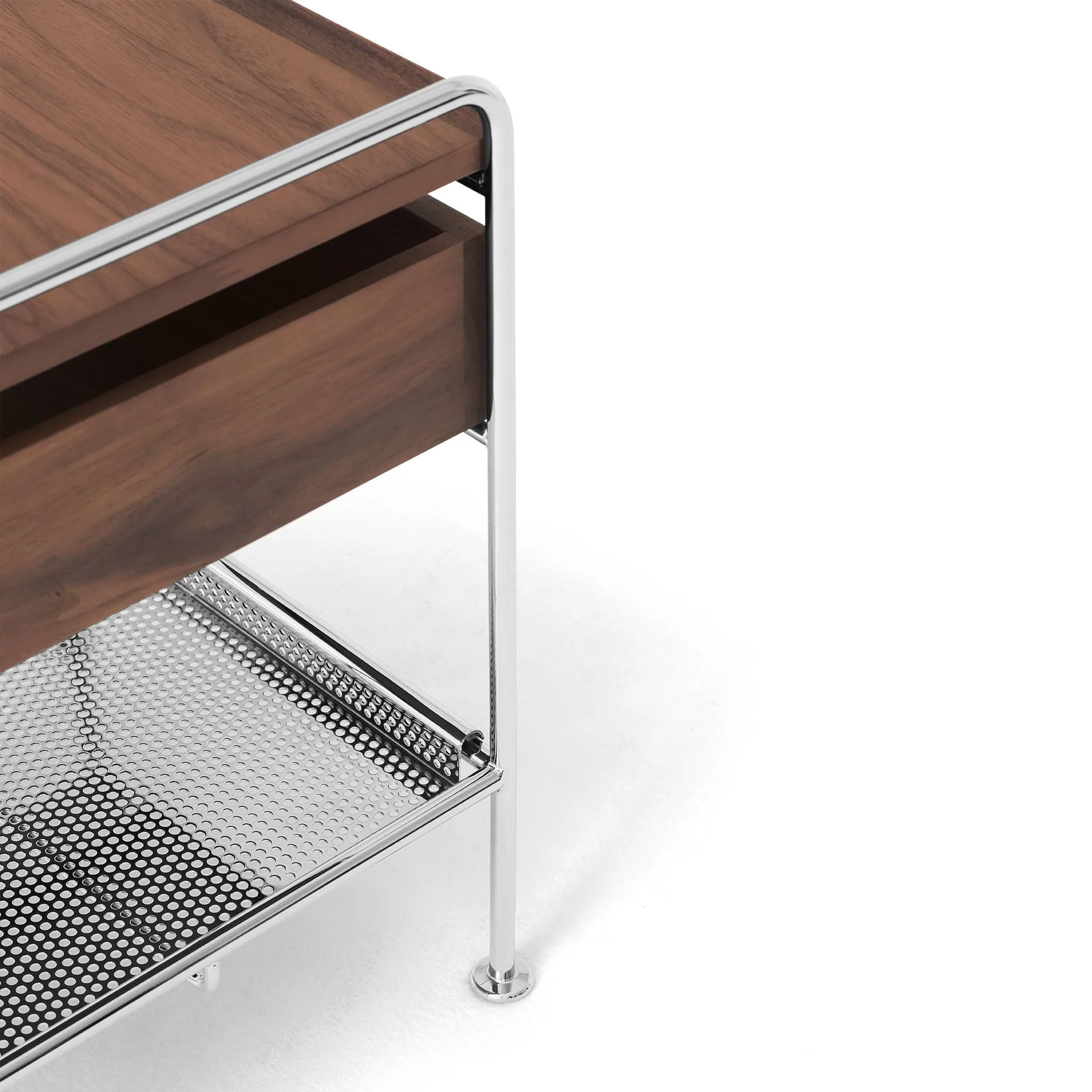 Alima NDS3 side table, Lacquered walnut-chrome &Tradition