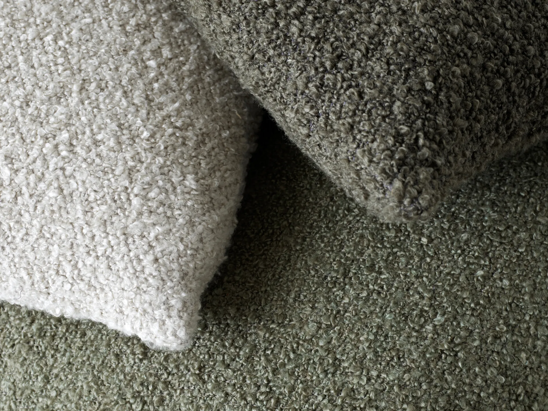 Collect cushion SC48 Soft Boucle 40x60 cm, Moss &Tradition