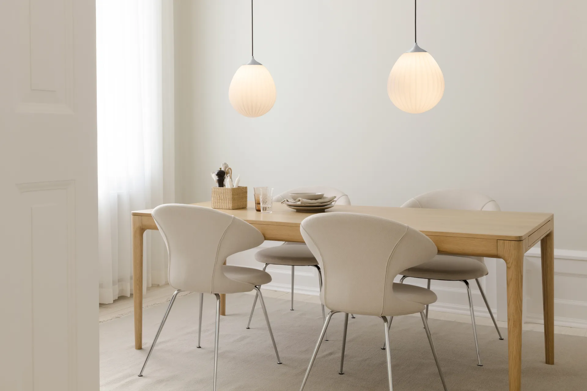 Around The World pendant mini, Brushed steel Umage