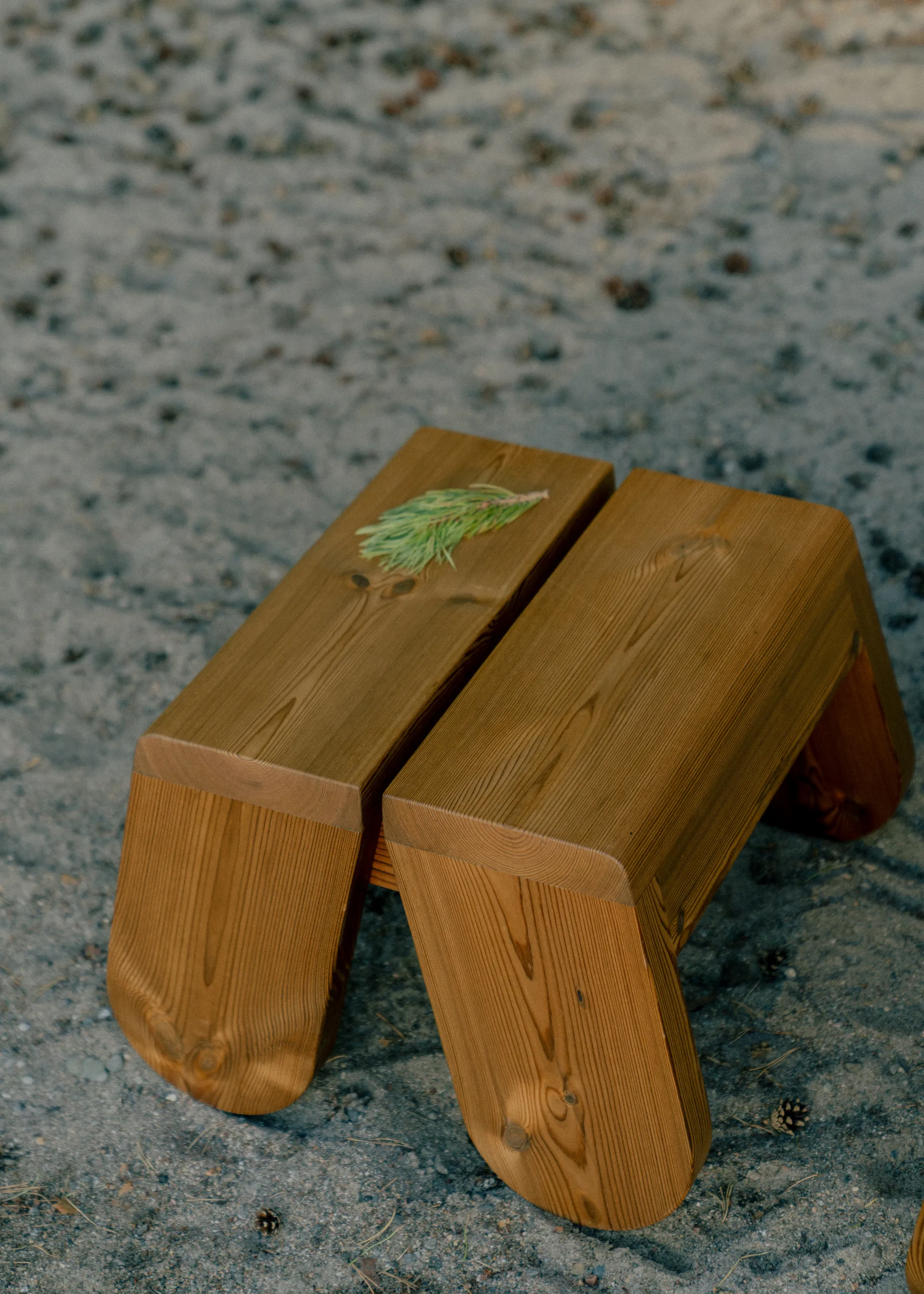 015 Peace Outdoor Foot Stool footstool, Thermally treated pine Vaarnii